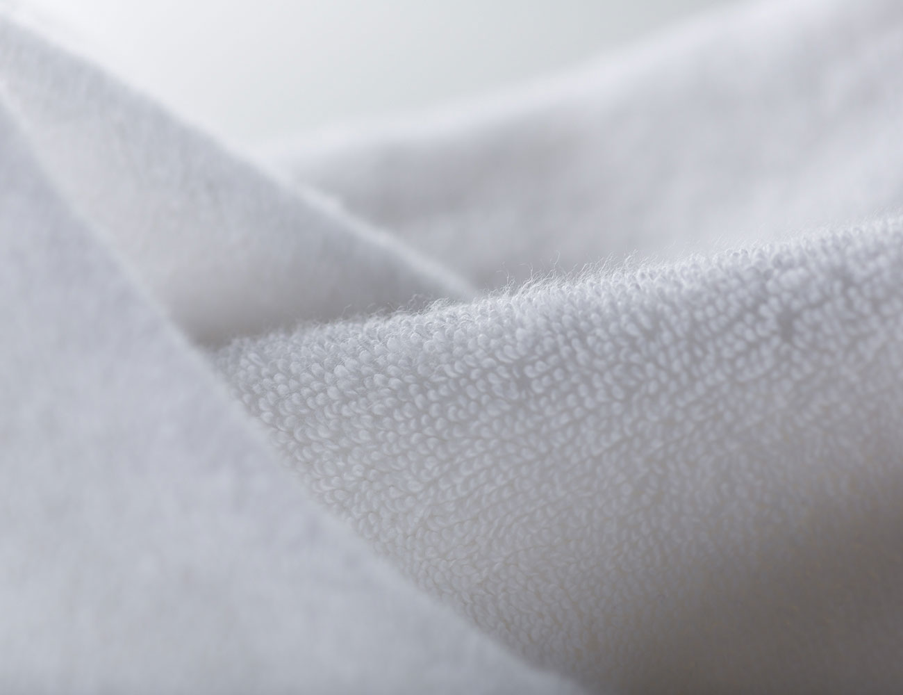 Delfina steht für Frottier in höchster Qualität und zu fairen Konditionen. Sie werden unser Frottier lieben und die Zusammenarbeit mit uns schätzen: unkompliziert, freundlich und professionell.